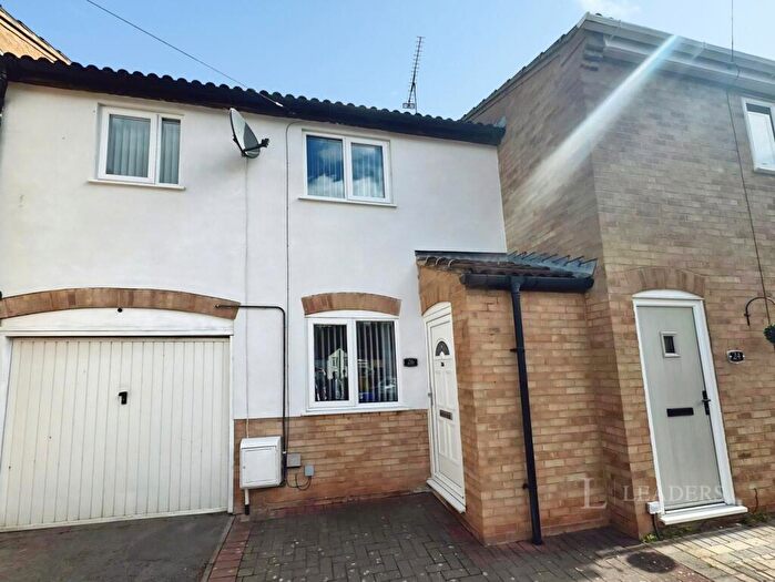 2 Bedroom Semi-Detached House To Rent In Sefton Close, Burton-on-Trent, Staffordshire, DE15