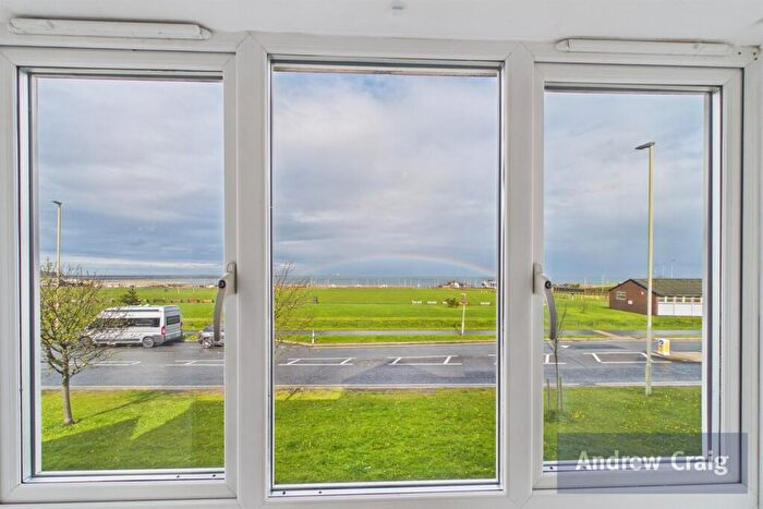 2 Bedroom Apartment For Sale In Bents Park Road, South Shields, NE33
