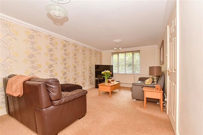 4 Bedroom Detached House For Sale In Britannia Lane, Ashford, Kent, TN23