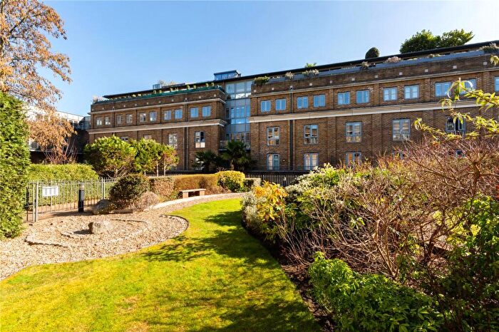 2 Bedroom Apartment To Rent In Rodin Court, Essex Road, London, N1