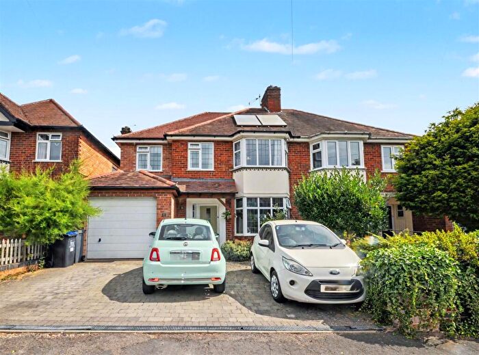 4 Bedroom Semi-Detached House To Rent In Acacia Road, Leamington Spa, CV32