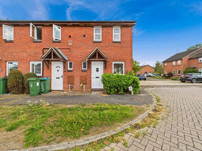2 Bedroom End Of Terrace House For Sale In Cedar Close, Coppice, Aylesbury, HP20