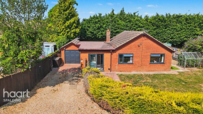 3 Bedroom Detached Bungalow For Sale In Railway Lane North, Spalding, PE12
