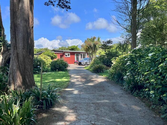 2 Bedroom Chalet For Sale In Ruan Minor, Helston, TR12