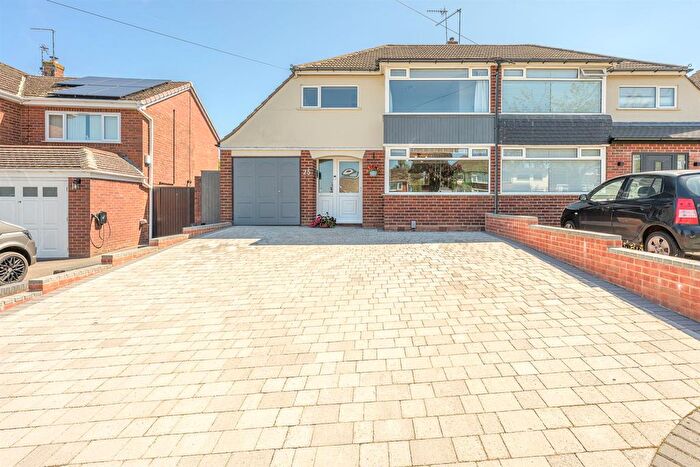 3 Bedroom Semi Detached House For Sale In Stevens Road, Pedmore, Stourbridge, DY9