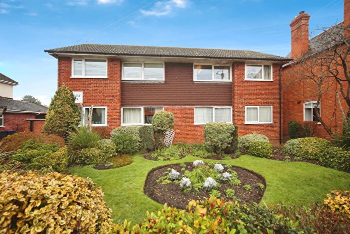 1 Bedroom Flat For Sale In Victoria Road, Bidford-On-Avon, Alcester, B50