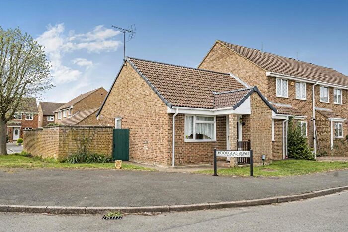 2 Bedroom Bungalow For Sale In Douglas Road, Bedford, MK41