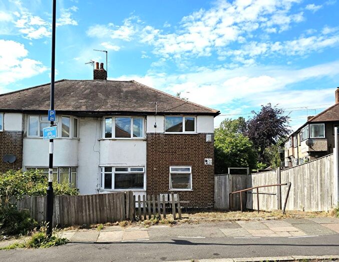 2 Bedroom Flat For Sale In Moremead Road, Catford, SE6