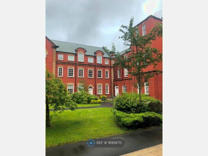 2 Bedroom Flat To Rent In Springhill Court, Liverpool, L15