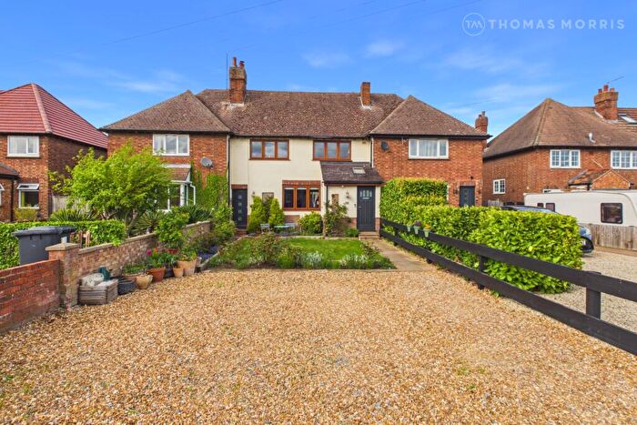 4 Bedroom Terraced House For Sale In Mill Hill Road, Eaton Ford, St. Neots, Cambridgeshire, PE19