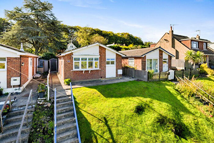 2 Bedroom Detached Bungalow For Sale In Stonehall Road, Lydden, Dover, CT15