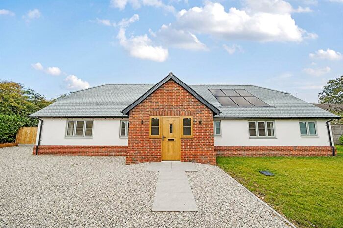 5 Bedroom Detached House For Sale In Lovegrove Acre, Dinton, Salisbury, SP3