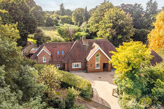 5 Bedroom Detached House For Sale In Stevenage Road, Little Wymondley, Hitchin, SG4