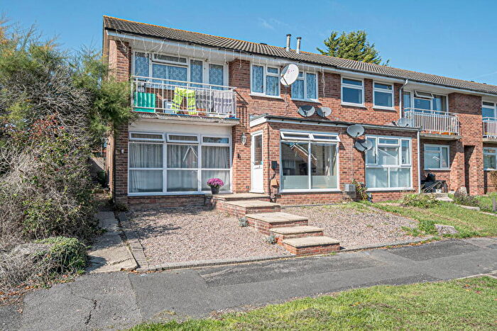 2 Bedroom Maisonette For Sale In Borodin Close, Basingstoke, RG22