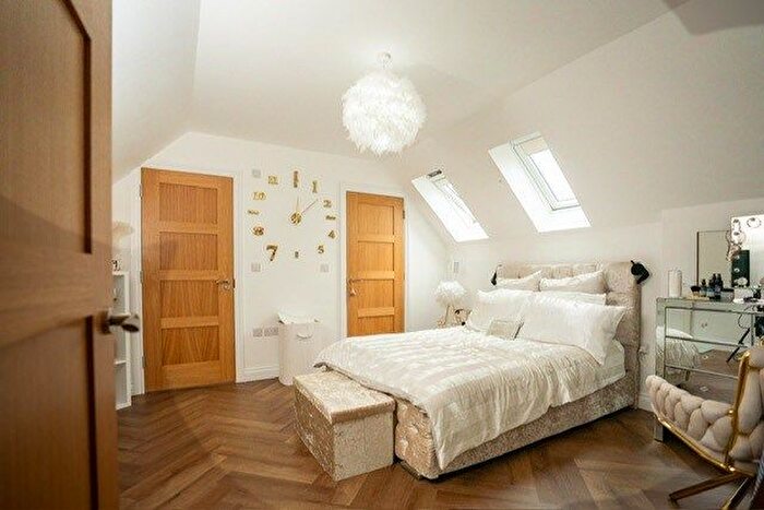 2 Bedroom Flat To Rent In Kettering Road, Spinney Hill, Northampton, NN3