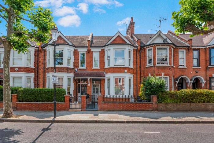 5 Bedroom Terraced House To Rent In Wallingford Avenue, London, W10