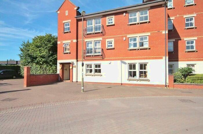 2 Bedroom Flat To Rent In Rewley Road, Oxford, OX1