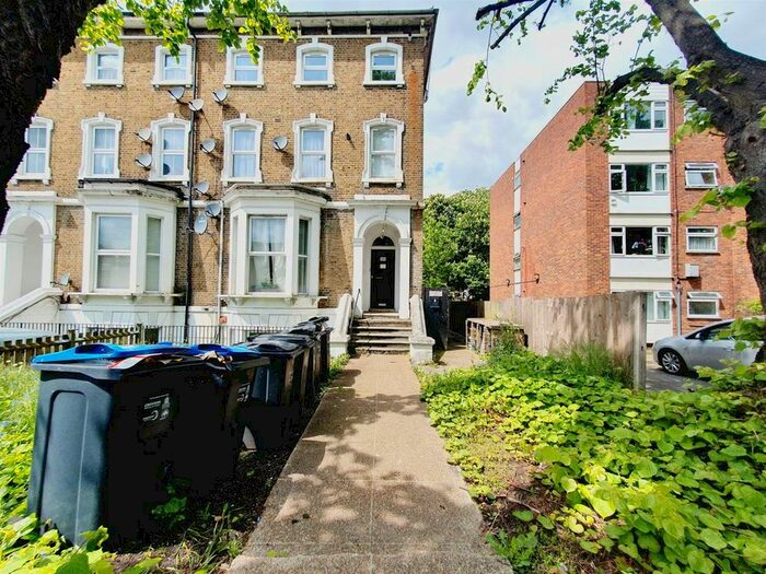 2 Bedroom Flat To Rent In Selhurst Road, London, SE25