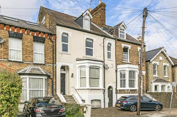 Flat For Sale In Richmond Park Road, Kingston Upon Thames, KT2