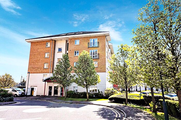 2 Bedroom Flat To Rent In Chichester Wharf, Erith, DA8