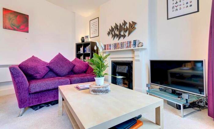 2 Bedroom Apartment To Rent In Park Road, Crouch End, N8
