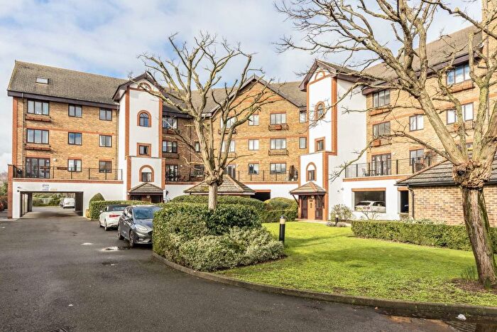 1 Bedroom Flat To Rent In Sopwith Way, Kingston Upon Thames, KT2
