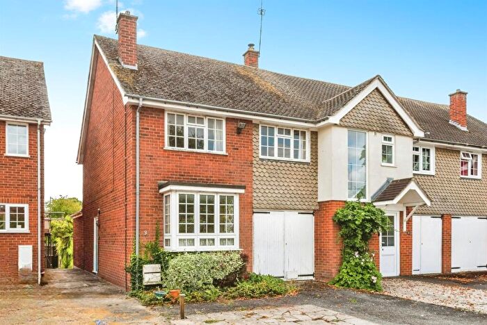 3 Bedroom Semi-Detached House For Sale In Monarchs Court, Benson, Wallingford, OX10