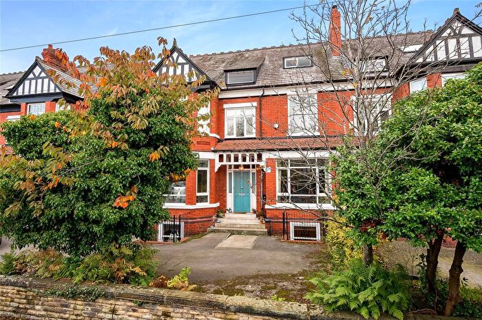 5 Bedroom Semi-Detached House To Rent In Lea Road, Heaton Moor, Stockport, SK4