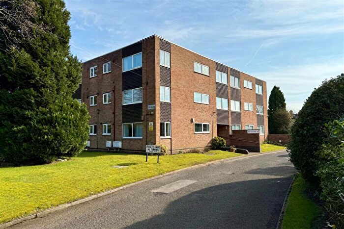 2 Bedroom Apartment For Sale In Halesowen Road, Halesowen, B62