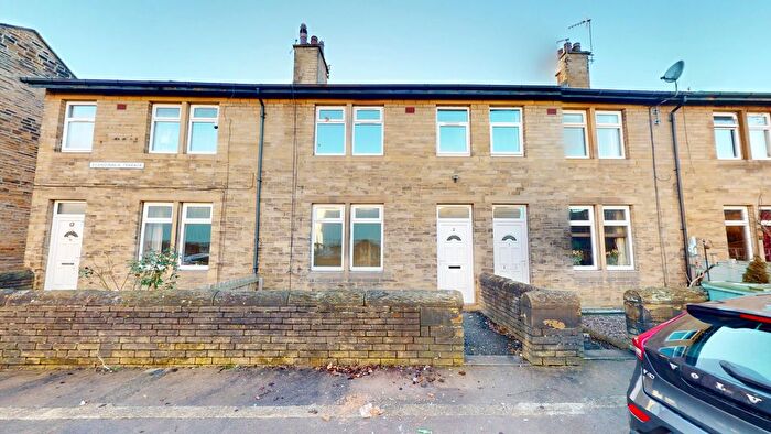 3 Bedroom Terraced House To Rent In Scandinavia Terrace, Cleckheaton, BD19
