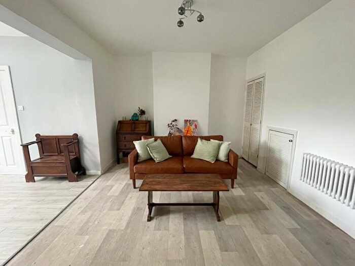 2 Bedroom Terraced House For Sale In Seaton Road, Mitcham, Greater London, CR4