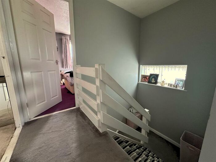 3 Bedroom Semi-Detached House For Sale In Woodford Close, Great Clacton, Essex, CO15