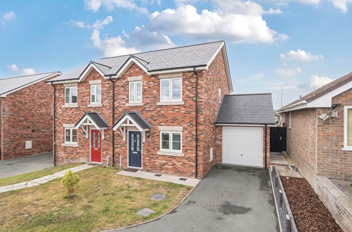 3 Bedroom Semi-Detached House For Sale In St. Michaels Drive, Kerry, Newtown, Powys, SY16