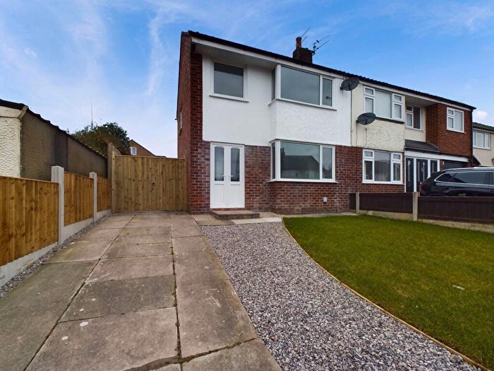 3 Bedroom Semi-Detached House To Rent In Douglas Drive, Ormskirk, L39