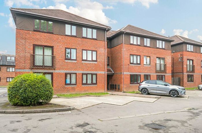 2 Bedroom Apartment To Rent In Alexandra Avenue, Camberley, GU15