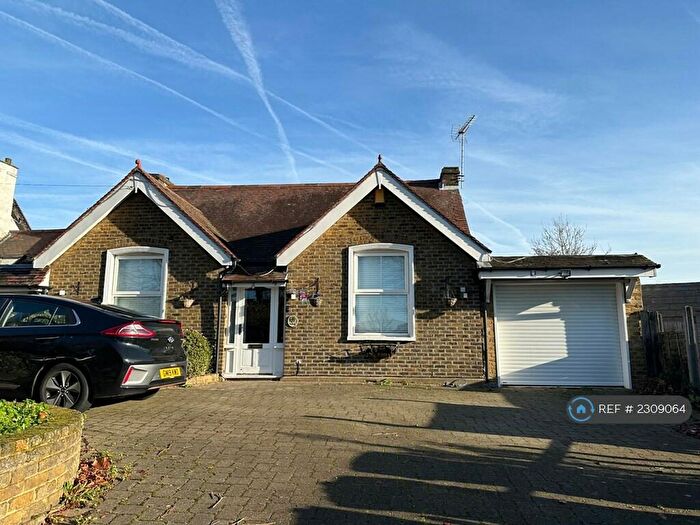 3 Bedroom Bungalow To Rent In Bedonwell Road, Bexleyheath/Upper Belvedere, DA17