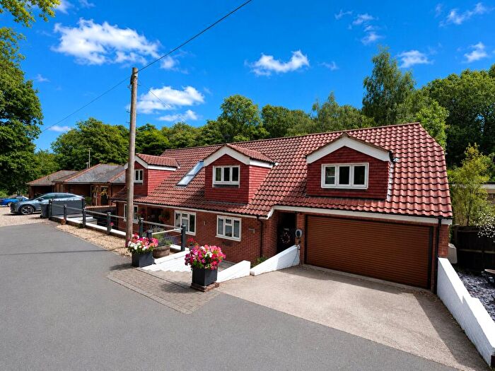 5 Bedroom Detached House For Sale In Springwood Lane, Burghfield Common, Reading, RG7