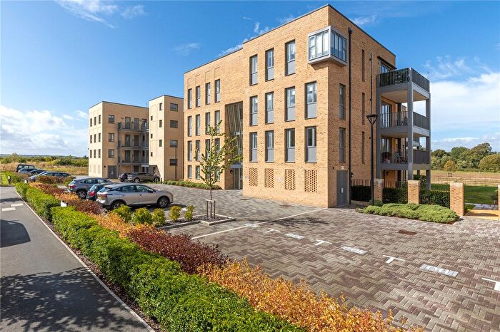 2 Bedroom Flat For Sale In Renard Way, Trumpington, Cambridge, Cambridgeshire, CB2
