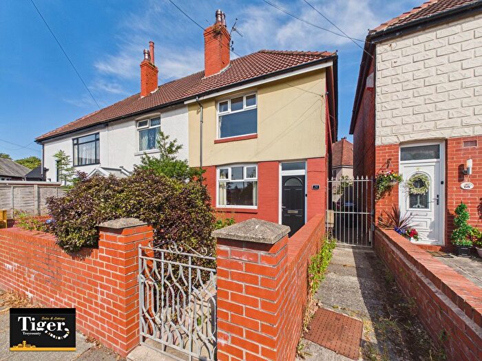 2 Bedroom Semi-Detached House For Sale In Lindsay Avenue, Blackpool, FY3