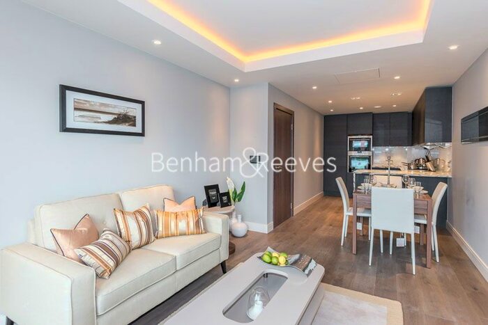 1 Bedroom Flat To Rent In Parrs Way, Hammersmith, W6