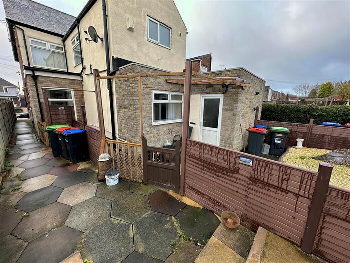 1 Bedroom Flat To Rent In Victoria Road, Kirkby-In-Ashfield, Nottingham, NG17