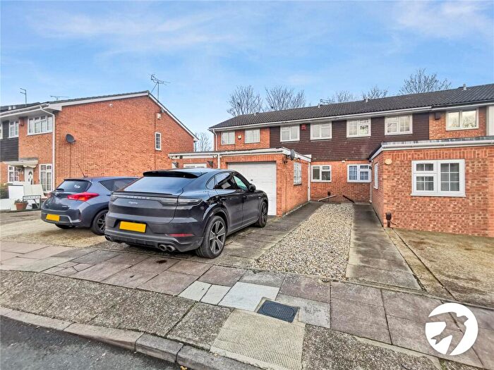 2 Bedroom Terraced House To Rent In Guild Road, Erith, DA8