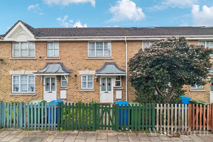 2 Bedroom Detached House For Sale In Staffordshire Street, London, SE15