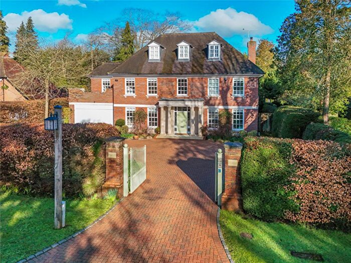 6 Bedroom Detached House For Sale In Onslow Road, Burwood Park, KT12