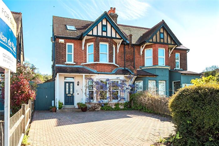 5 Bedroom Semi-Detached House For Sale In Worsley Bridge Road, Beckenham, BR3