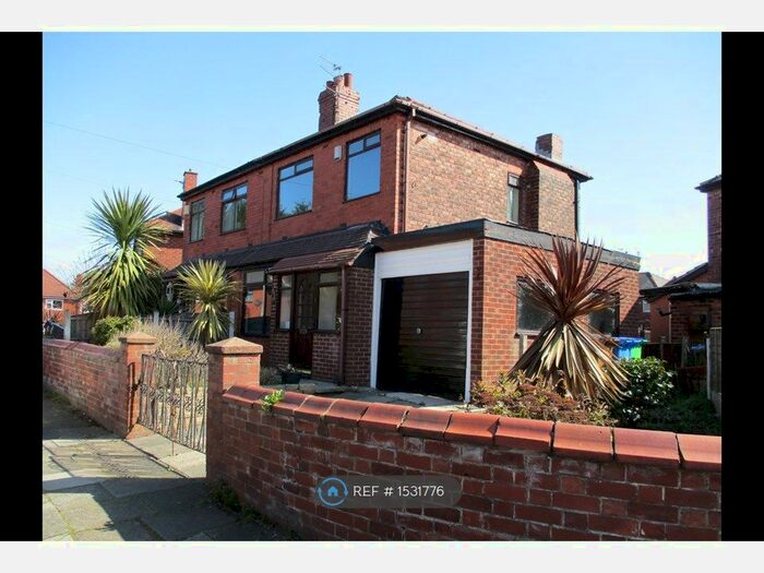 3 Bedroom Semi-Detached House To Rent In Jubilee Terrace, Middleton, Manchester, M24