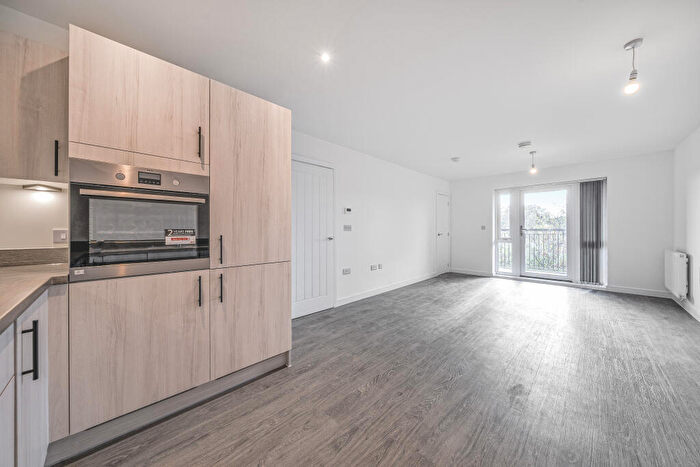 2 Bedroom Apartment To Rent In Flat, Albermarle House, Kings Hill, West Malling, ME19