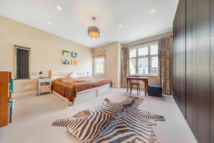 5 Bedroom Terraced House To Rent In Osward Road, Wandsworth Common, London, SW17