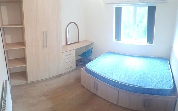 5 Bedroom House To Rent In Lathom Road, Manchester, M20