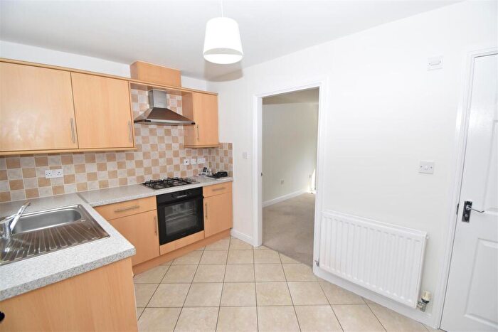 2 Bedroom End Of Terrace House To Rent In Kingfishers Reach, Leamington Spa, CV31